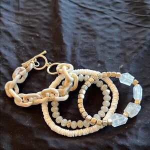 Elegant Cream and Gold Bracelet Set